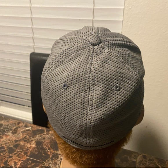 Under Armor Men’s Gray/Black Hats Size Medium/Large - Picture 10 of 12